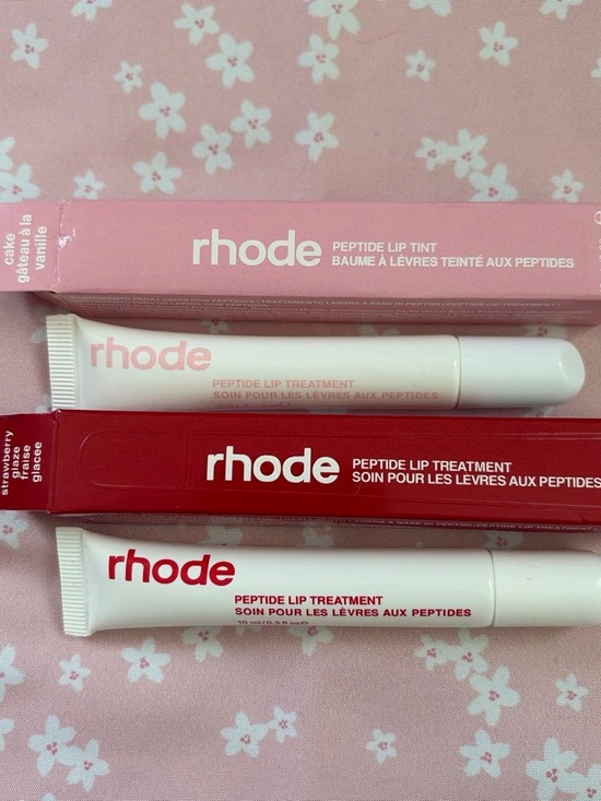RHODE Other - Rhode Lip - Strawberry Glaze & Vanilla Cake